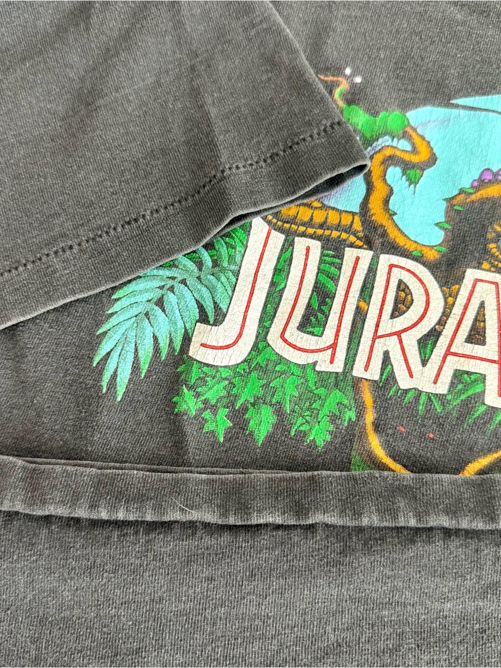 Vintage 1993 Jurassic Park Promotional T-Shirt - Picture 7 of 8